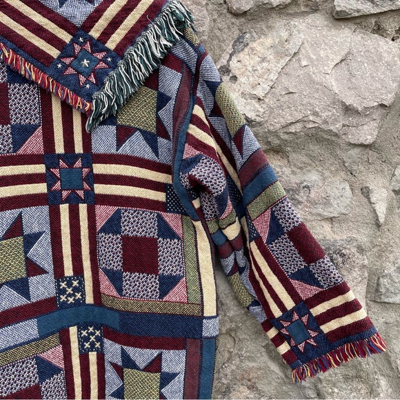 Handcrafted | Reworked Tapestry Fringe Blanket Cardigan Coat Quilt-Look Pattern - Picture 14 of 16